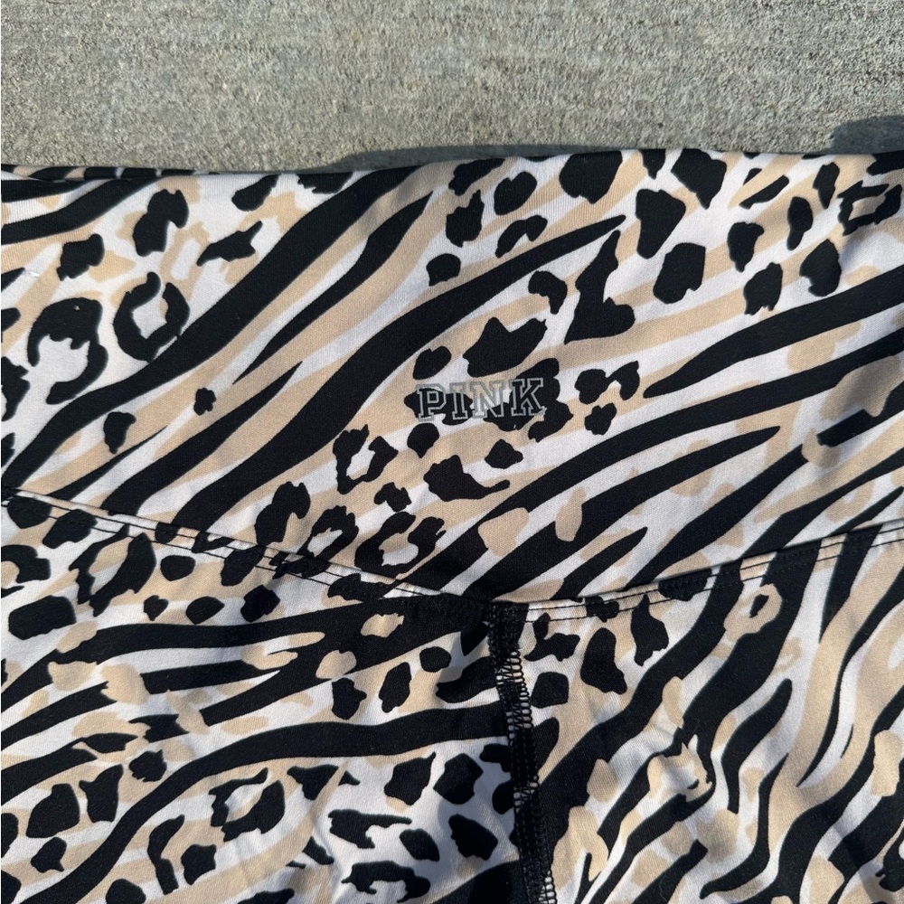 PINK SPORT Victoria’s Secret Leopard Print Women's Biker Shorts size M - Picture 5 of 5